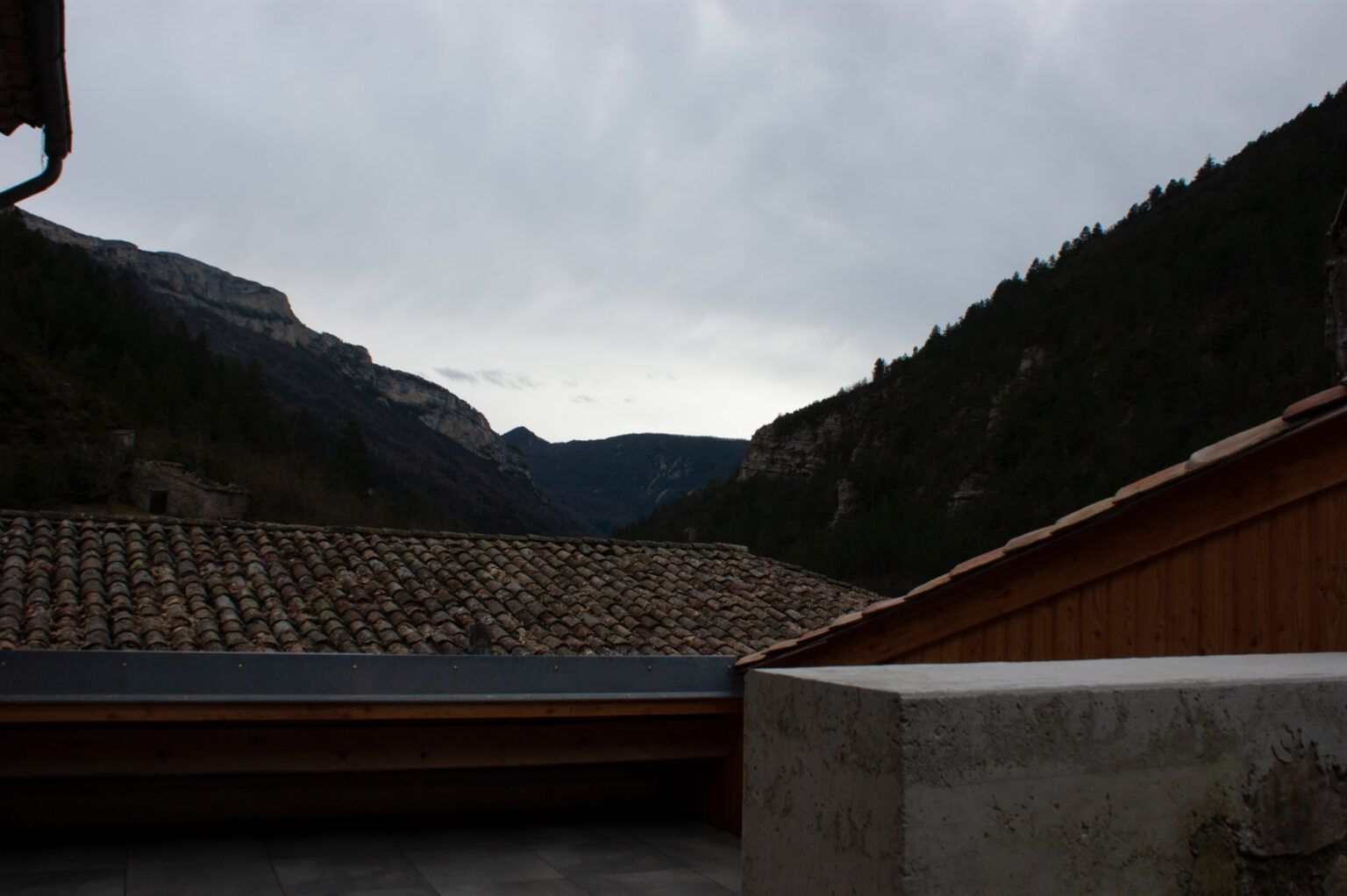 Rénovation d'une maison de village et création d'une terrasse tropézienne